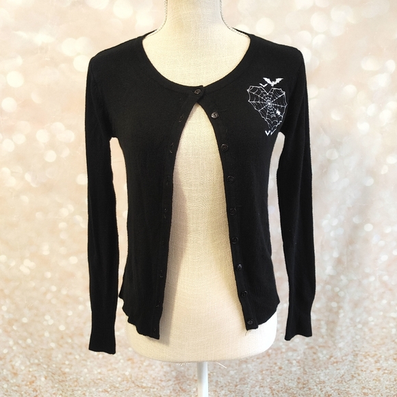 Double Trouble Spiderweb Cardigan Size S - Picture 8 of 13